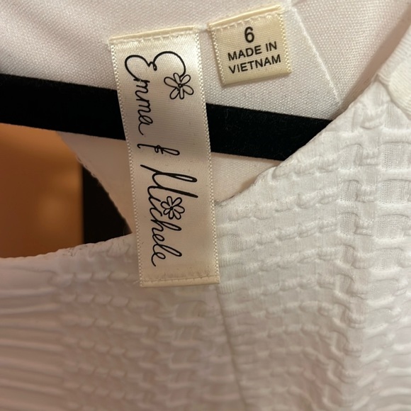 Emma Michelle texture white dress size 6 - Picture 7 of 12